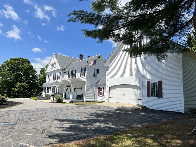 763 Massachusetts Ave, Lunenburg, MA à vendre - Photo du bâtiment - Image 3 de 41