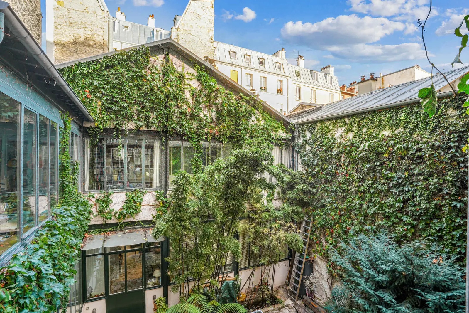 27 Bis Rue Jacques Louvel-Tessier, Paris for lease Building Photo- Image 1 of 8