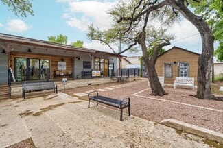 More details for 330 W Mercer St, Dripping Springs, TX - Retail for Lease
