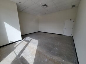 10835 Saint Charles Rock Rd, Saint Ann, MO for lease Interior Photo- Image 2 of 5