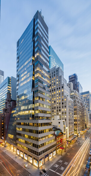 527 Madison Ave, New York, NY for lease - Building Photo - Image 1 of 1