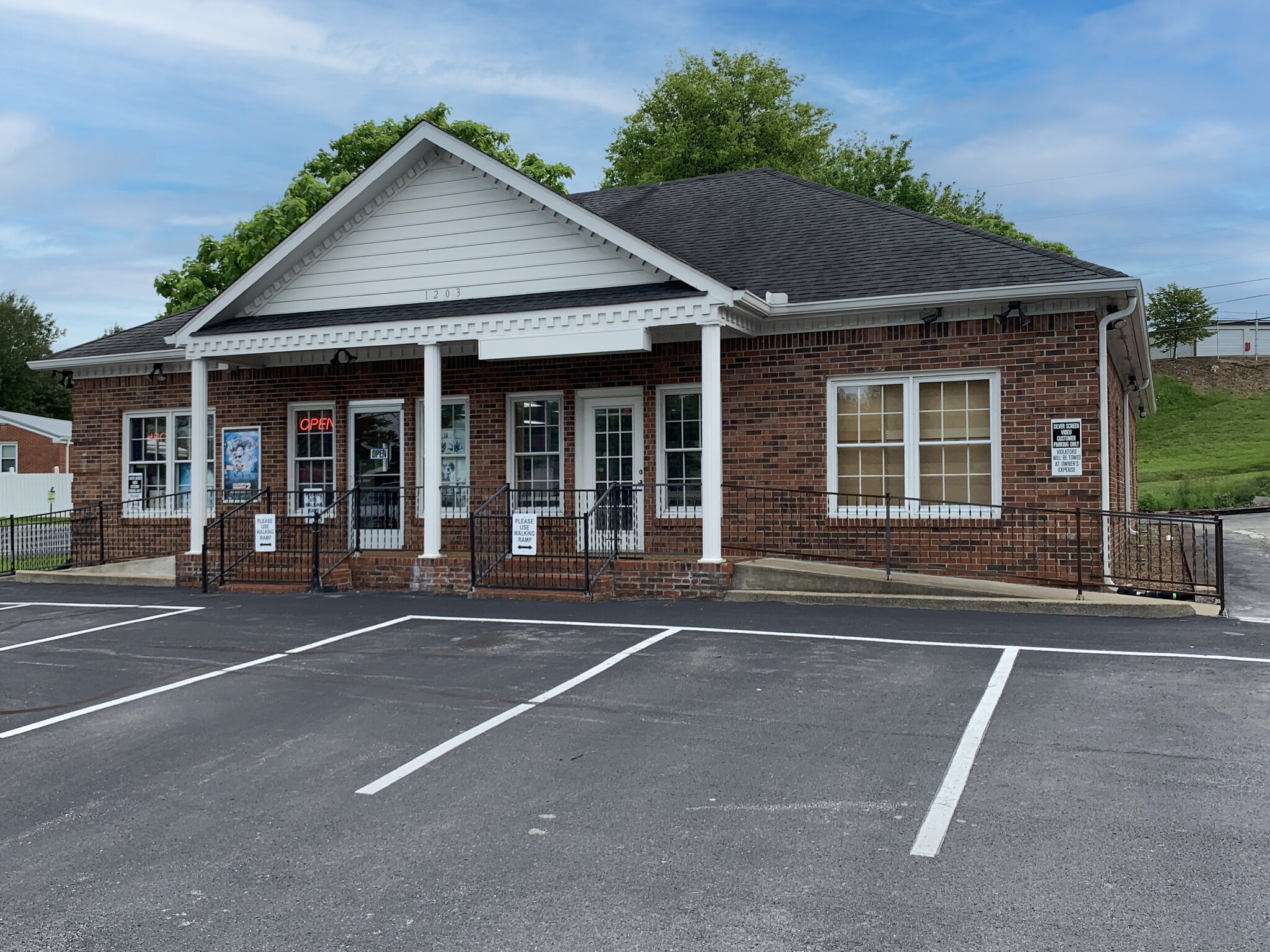 1203 James Campbell Blvd, Columbia, TN for sale Building Photo- Image 1 of 1