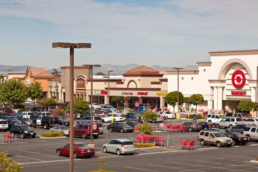 1606 N Main St, Salinas, CA à louer - Photo du bâtiment - Image 3 de 3