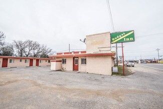 Plus de détails pour 1408 E Wise St, Bowie, TX - Services hôteliers à vendre