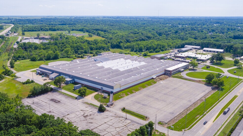 625-701 S Side Dr, Decatur, IL à louer - Photo du bâtiment - Image 3 de 11