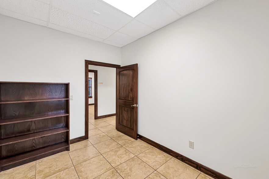 24668 Kingsland Blvd, Katy, TX for lease - Interior Photo - Image 3 of 20