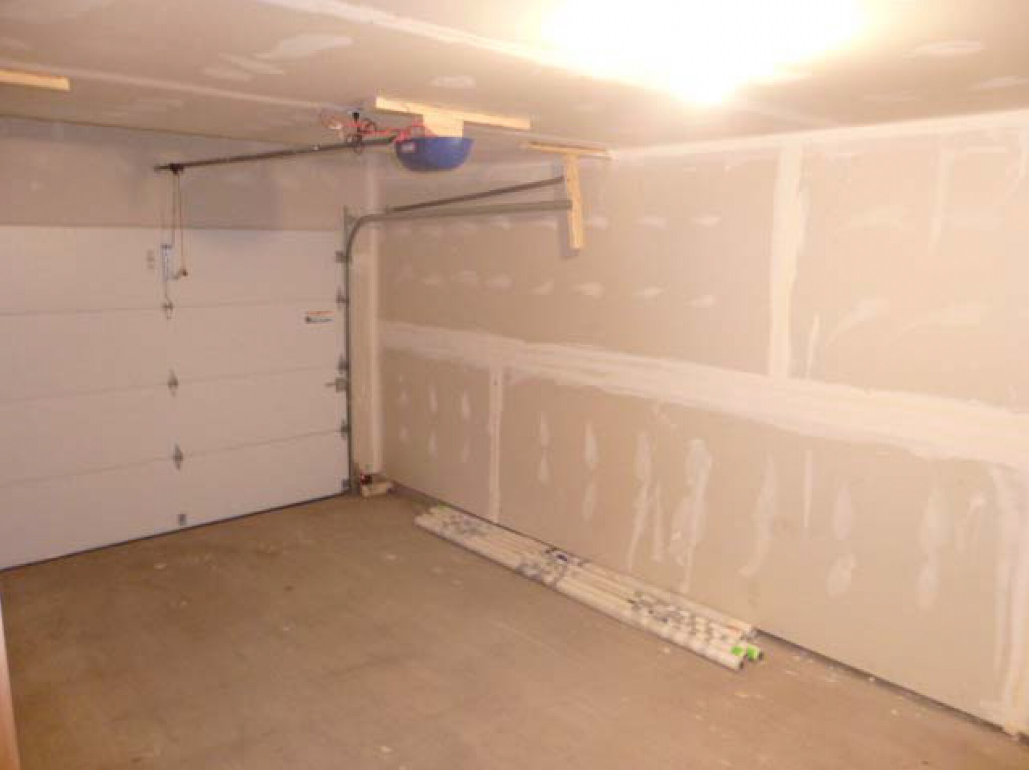 248 Edwards Dr SW, Edmonton, AB for sale Interior Photo- Image 1 of 6