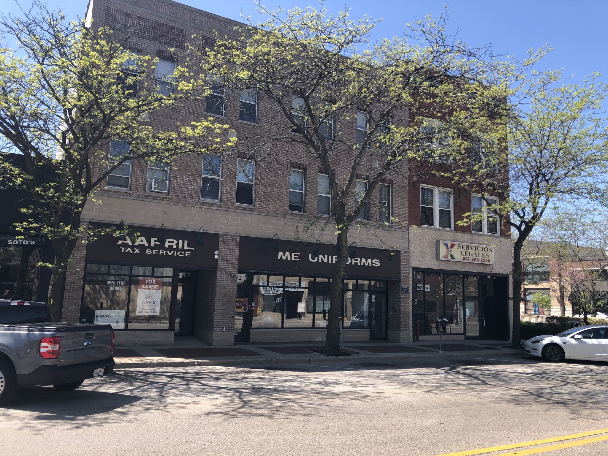 124-126 N Genesee St, Waukegan, IL for lease Building Photo- Image 1 of 5