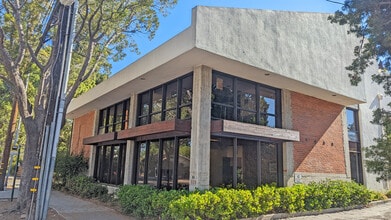 829 De la Vina St, Santa Barbara, CA à louer Photo intérieure- Image 1 de 4