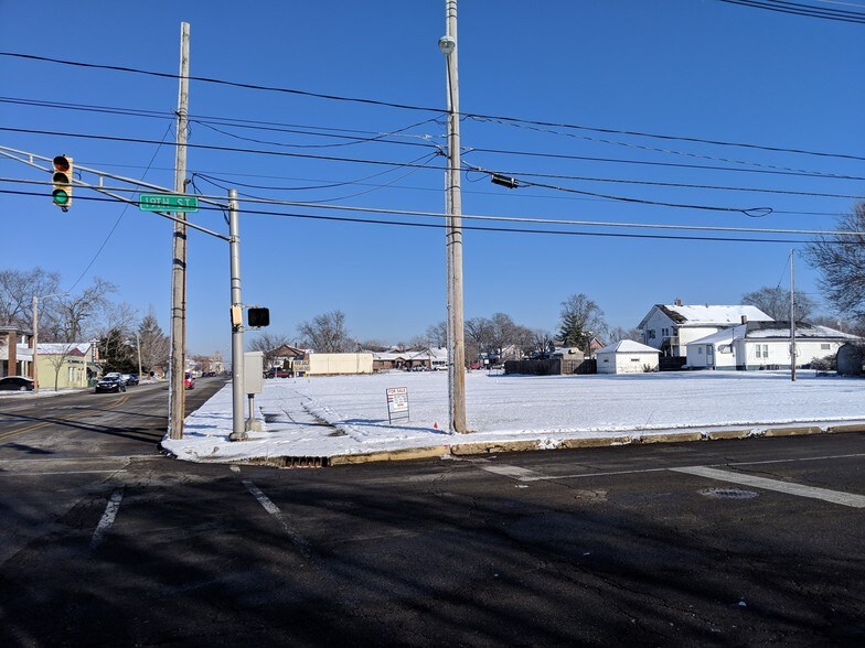 1742 Meridian St, Anderson, IN à vendre - Autre - Image 1 de 2