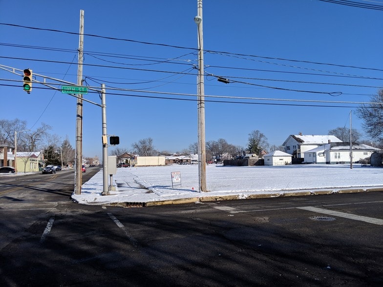 1742 Meridian St, Anderson, IN for sale - Other - Image 1 of 2