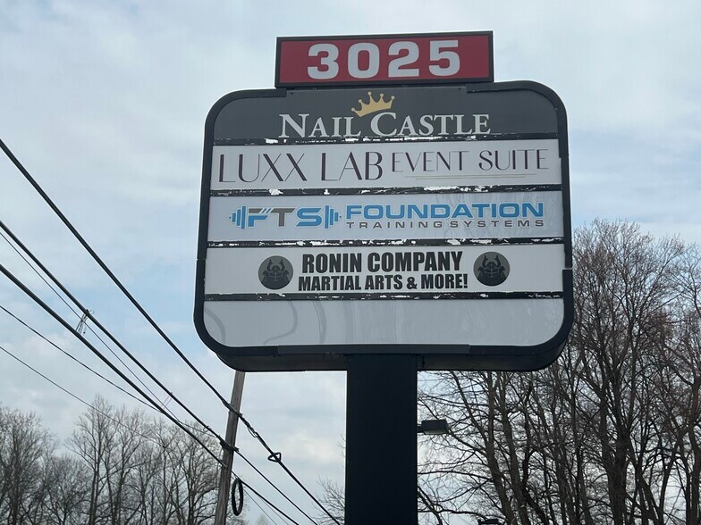 3025 State Route 10, Denville, NJ à louer - Photo du bâtiment - Image 2 de 6