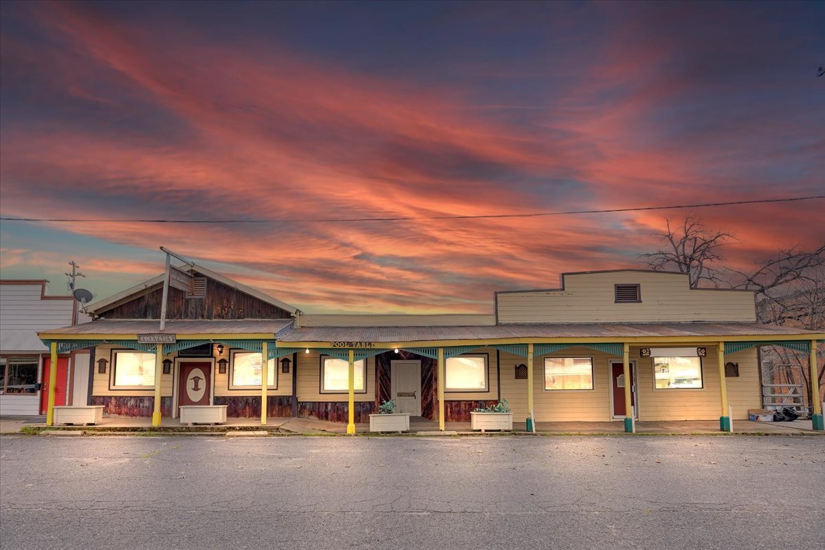 18387 Chestnut Ave, Tuolumne, CA à vendre Photo du bâtiment- Image 1 de 1