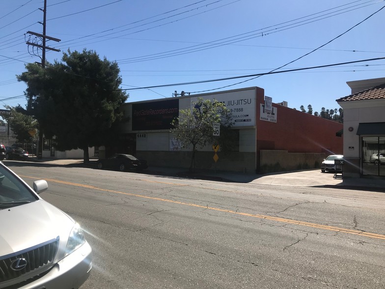 4440 York Blvd, Los Angeles, CA for lease - Primary Photo - Image 1 of 24