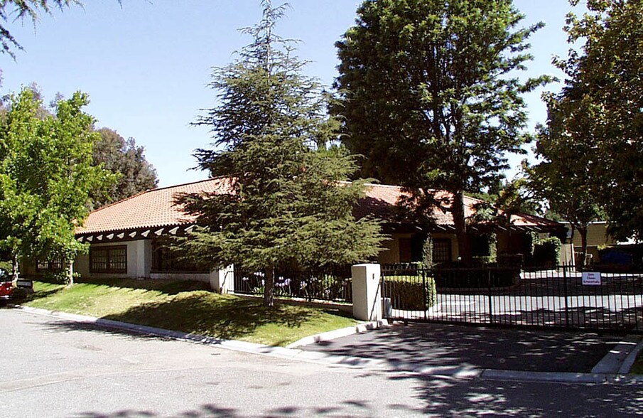 26401 Calle Rolando, San Juan Capistrano, CA à vendre - Photo du bâtiment - Image 2 de 30