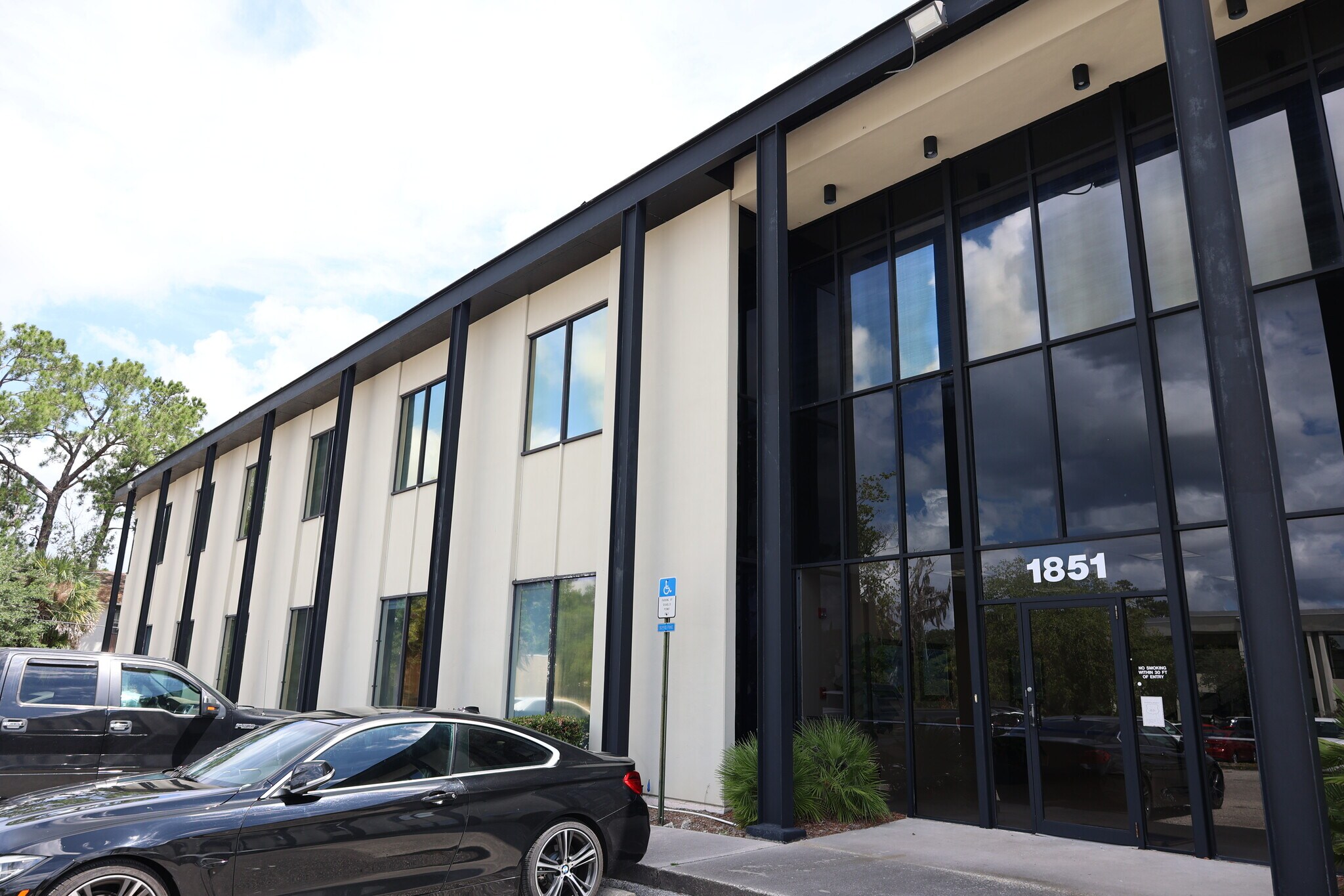 1851 Executive Center Dr, Jacksonville, FL à vendre Photo du bâtiment- Image 1 de 1
