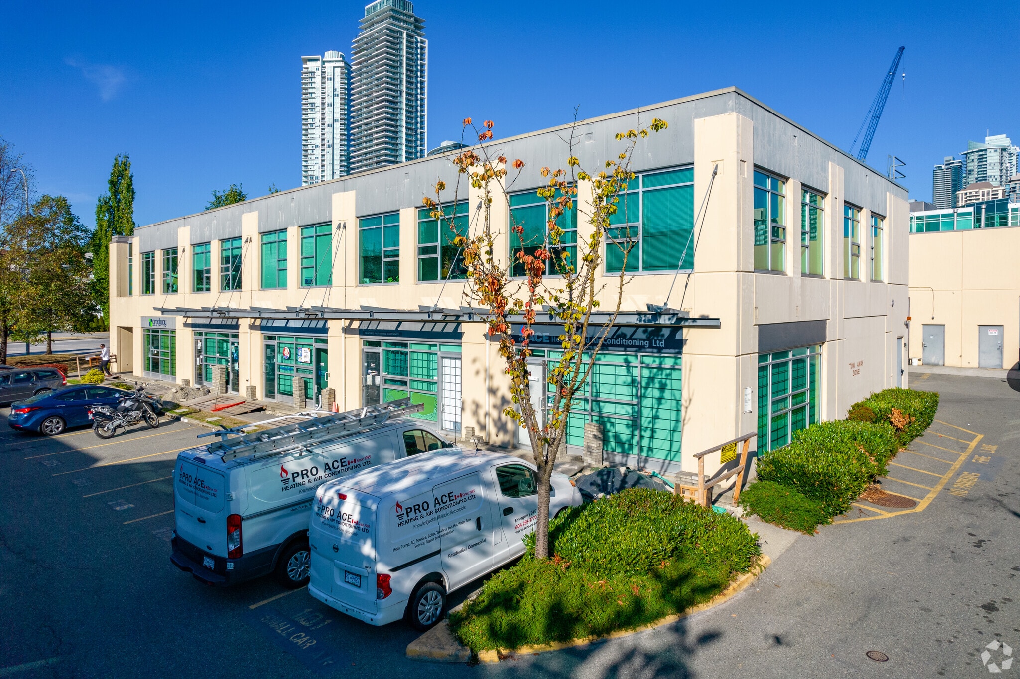 3993 Henning Dr, Burnaby, BC for sale Primary Photo- Image 1 of 1