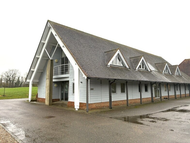 Duxford Rd, Saffron Walden à louer - Photo du bâtiment - Image 1 de 3
