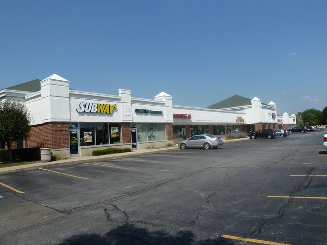 Plus de détails pour 11000-11060 W 179th St, Orland Park, IL - Commerce de détail à vendre