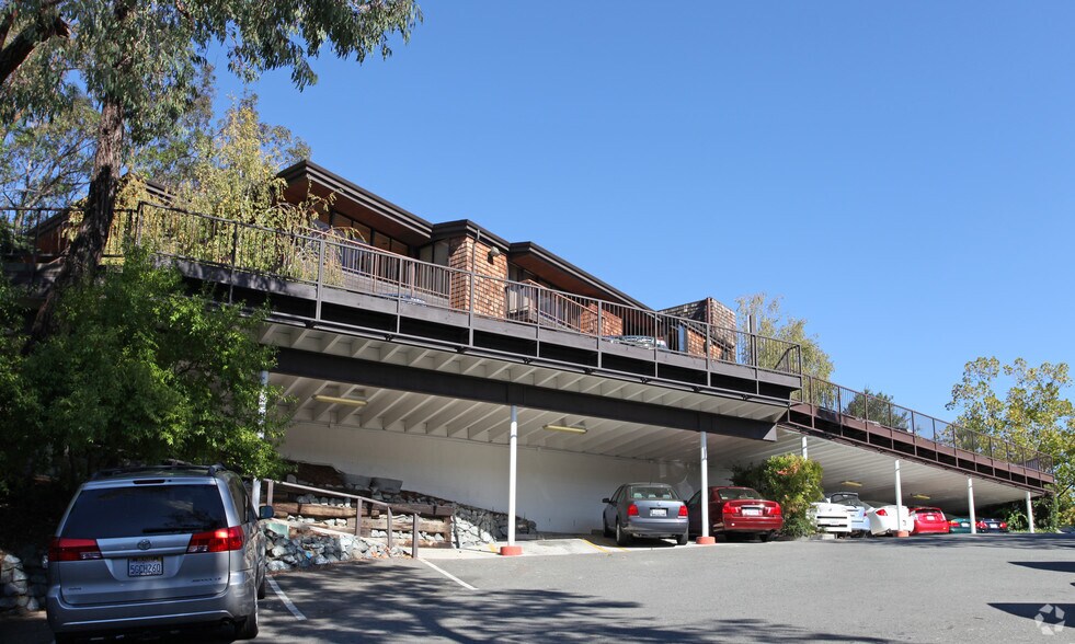 3736 Mount Diablo Blvd, Lafayette, CA à louer - Photo du bâtiment - Image 3 de 6