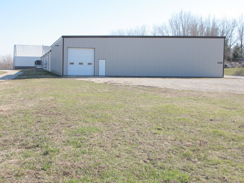 713 E Main St, Waukon, IA à vendre - Photo du bâtiment - Image 2 de 44