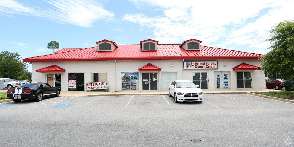 22775 Three Notch Rd, California, MD à louer - Photo du bâtiment - Image 2 de 10