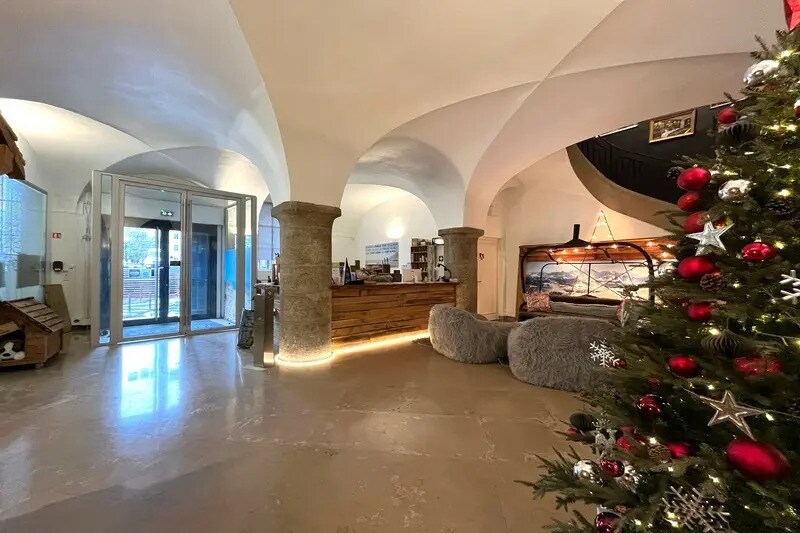 Bureau dans Lyon à louer - Photo du bâtiment - Image 3 de 14