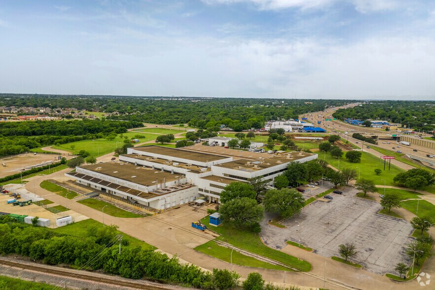 685 John B Sias Memorial Pkwy, Fort Worth, TX à louer - Aérien - Image 3 de 9
