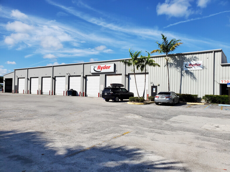 7709 Central Industrial Dr, West Palm Beach, FL à vendre - Photo du bâtiment - Image 1 de 1