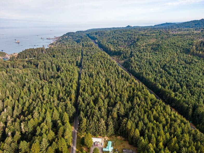 1155 Patricks Point, Trinidad, CA à vendre - Photo du bâtiment - Image 3 de 6