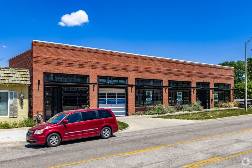 2414 N St, Lincoln, NE à louer - Photo du bâtiment - Image 2 de 7
