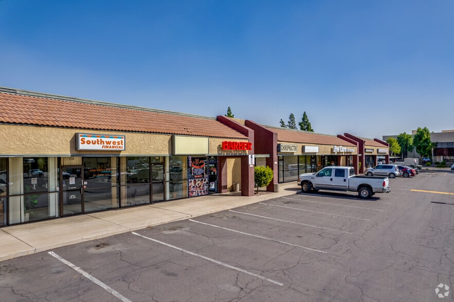 2322 W Northern Ave, Phoenix, AZ à louer - Photo du bâtiment - Image 2 de 10