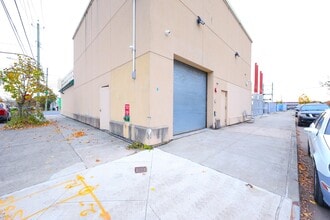 1525 Hylan Blvd, Staten Island, NY à vendre Photo intérieure- Image 2 de 28