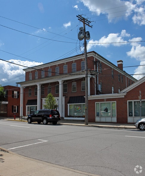 120-124 W Washington St, Medina, OH for lease - Building Photo - Image 3 of 5