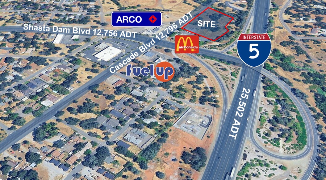 1621-1667 Cascade blvd, Shasta Lake, CA à vendre Photo principale- Image 1 de 4