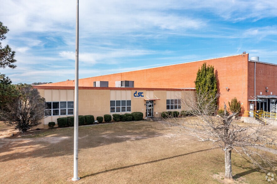903 Fontaine Rd, Phenix City, AL à louer - Photo du bâtiment - Image 3 de 8