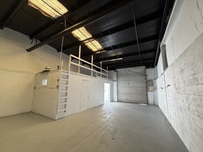 600 Oak Pl, Port Orange, FL à louer Photo intérieure- Image 2 de 3