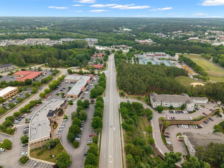 3325 Rogers Rd, Wake Forest, NC à louer - Aérien - Image 3 de 7