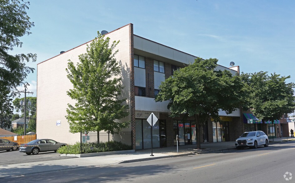 2727-2731 W Touhy Ave, Chicago, IL à vendre - Photo du bâtiment - Image 2 de 3
