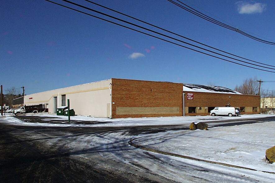 59 Grand St, Moonachie, NJ à vendre - Photo du bâtiment - Image 2 de 7