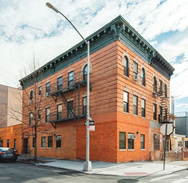 2506 Albemarle Rd, Brooklyn, NY for sale - Primary Photo - Image 1 of 3