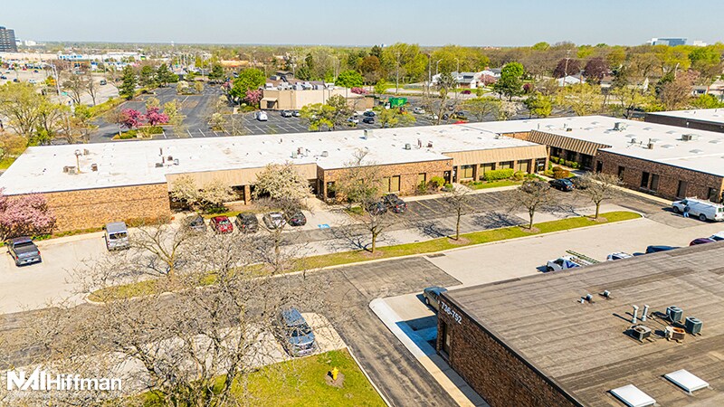 702-778 W Algonquin Rd, Arlington Heights, IL à louer - Photo du bâtiment - Image 2 de 18