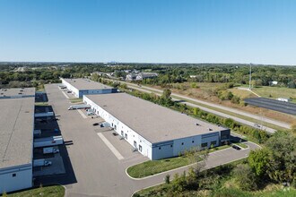 8300 Courthouse Blvd, Inver Grove Heights, MN - Aerial  map view