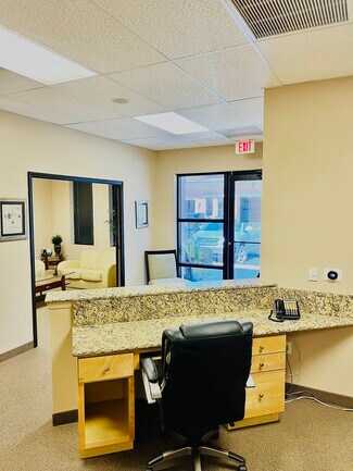 Plus de détails pour 9180 Estero Park Commons Blvd, Estero, FL - Bureau à vendre