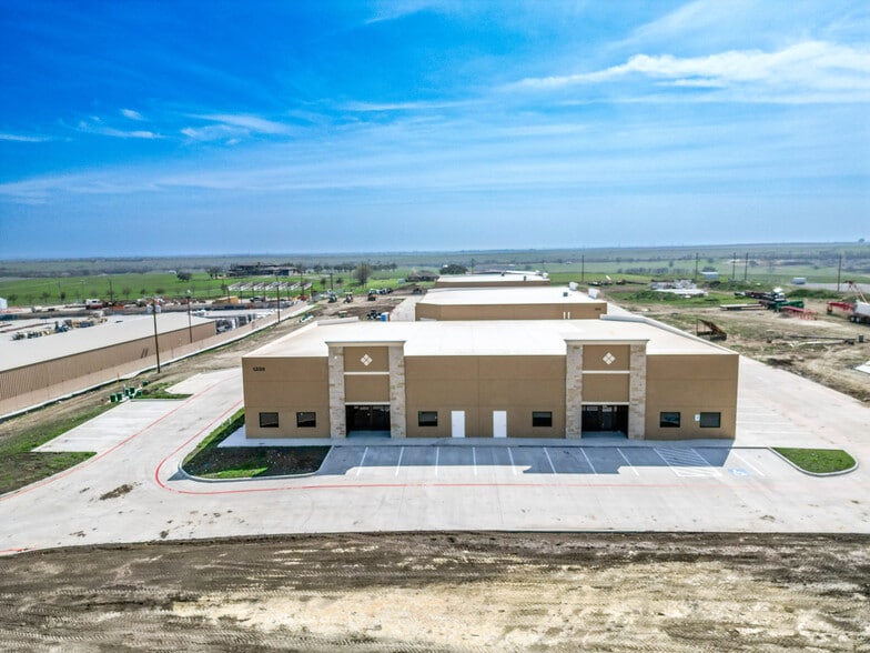 1350 Ranchers Legacy Trl, Fort Worth, TX for lease - Building Photo - Image 1 of 5