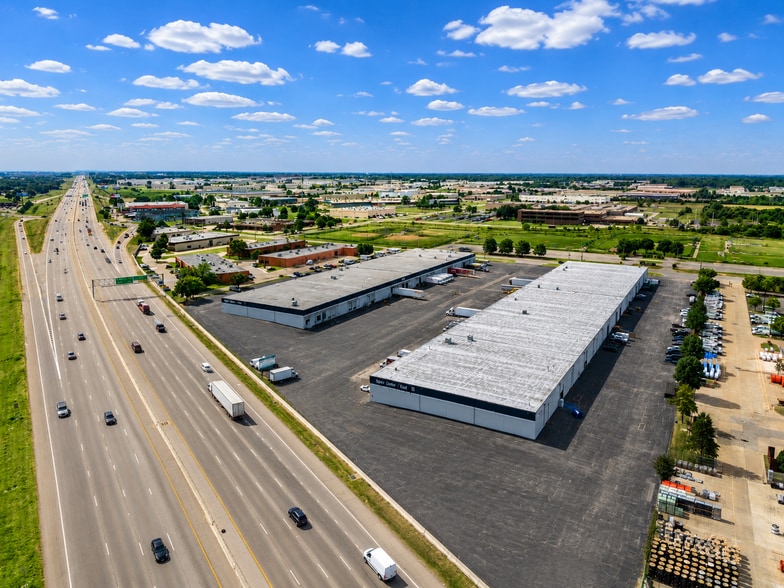 12027 E 51st St, Tulsa, OK for lease - Building Photo - Image 1 of 15