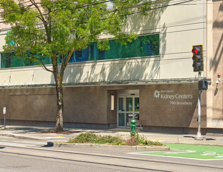 700 Broadway, Seattle, WA à louer - Photo du bâtiment - Image 3 de 7