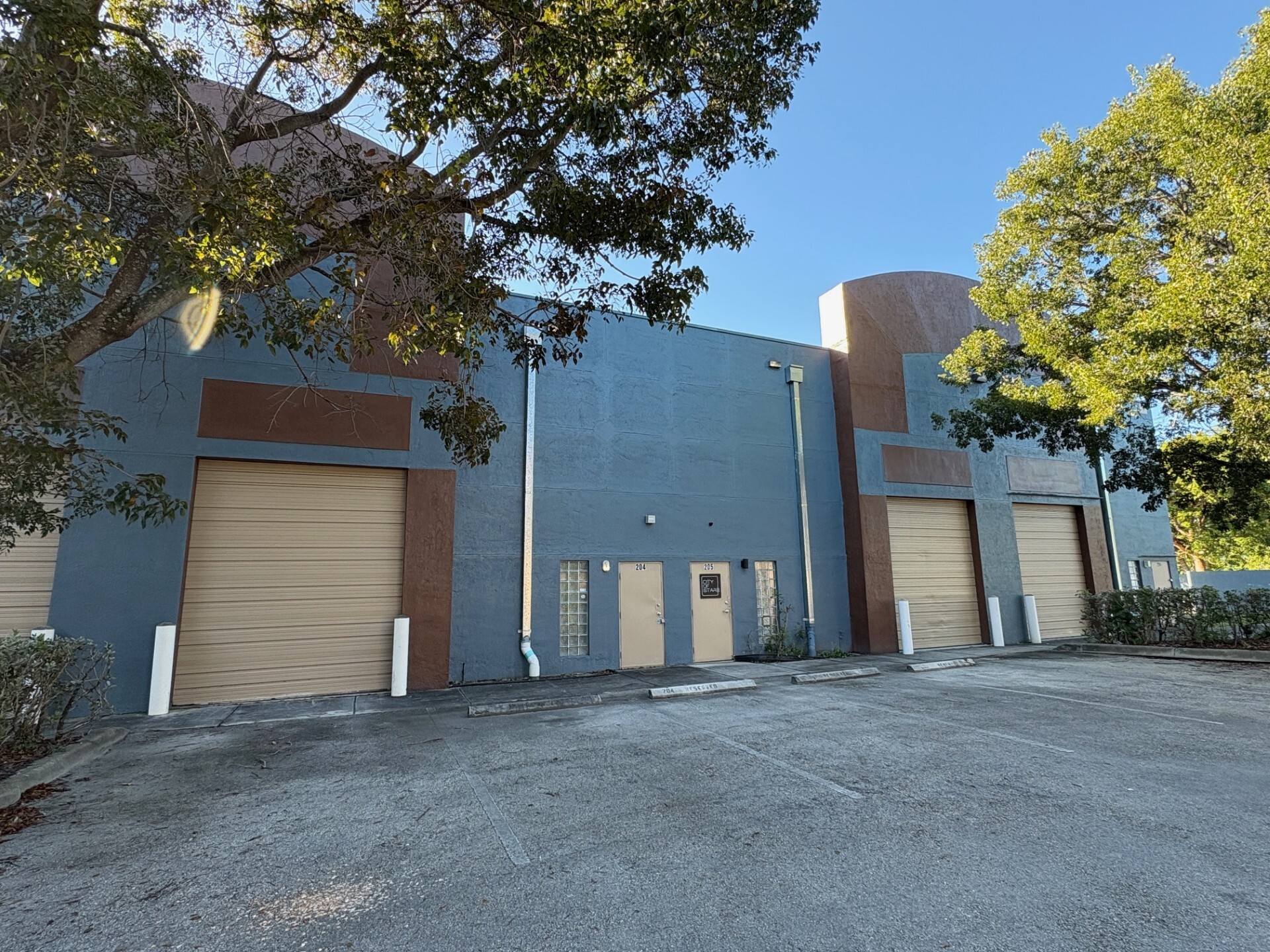 20200 NW 2nd Ave, Miami, FL for lease Building Photo- Image 1 of 5