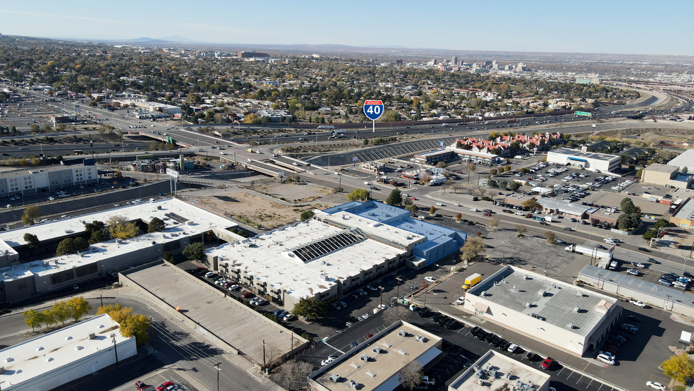 2500 Carlisle Blvd NE, Albuquerque, NM for lease - Building Photo - Image 2 of 6