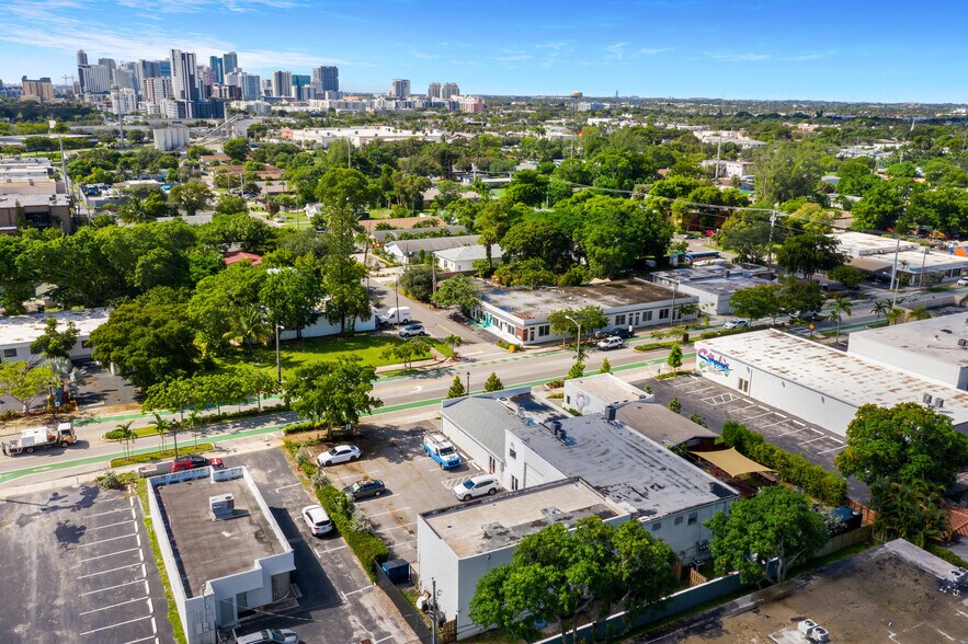 603 NE 13th St, Fort Lauderdale, FL à louer - Photo du bâtiment - Image 3 de 24
